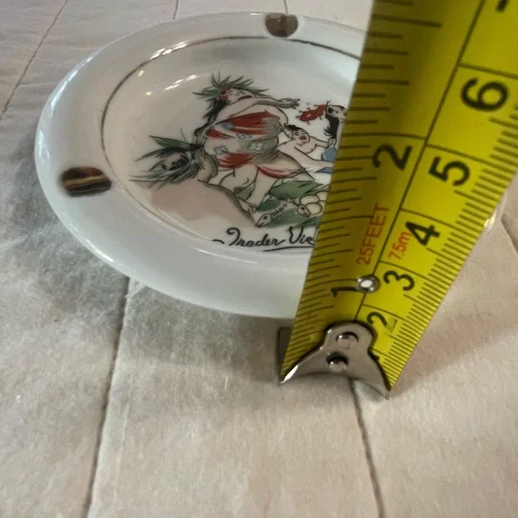 Vintage Trader Vic’s Tiki Bar Ceramic Ashtray with Polynesian Dancers - Picture 4 of 6